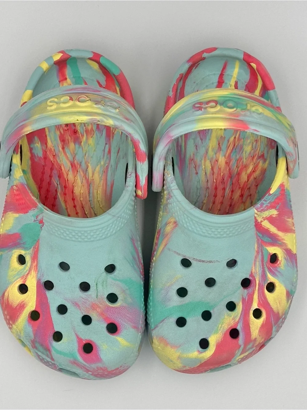 Toddler 8 (Girl or Boy) Tie-Dye CROCS 🐊 Sandals - Pastel Multicolor